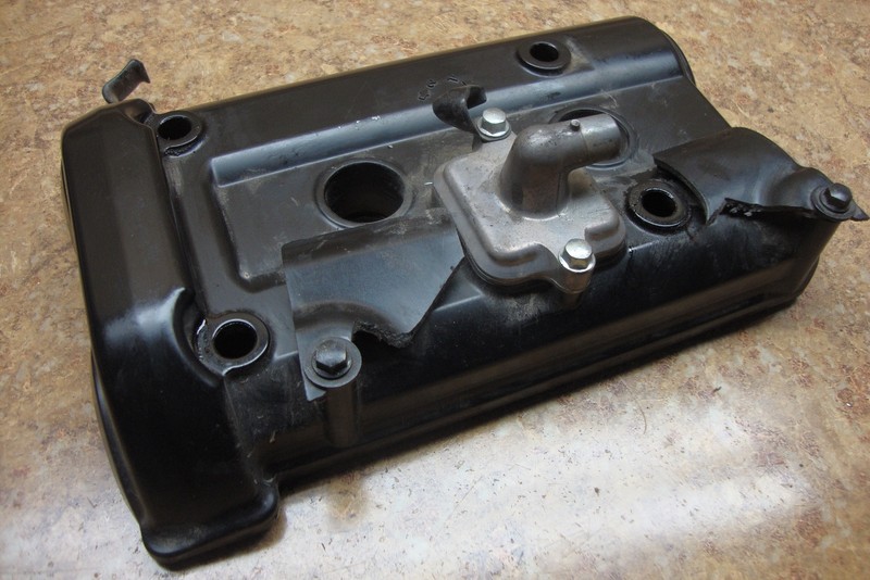 2014 Kawasaki Ninja EX650 EX 650 E 650E Engine Cylinder Head Valve Cover E9