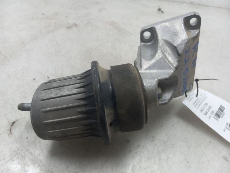 2006 Lexus GS300 RH Engine Mount