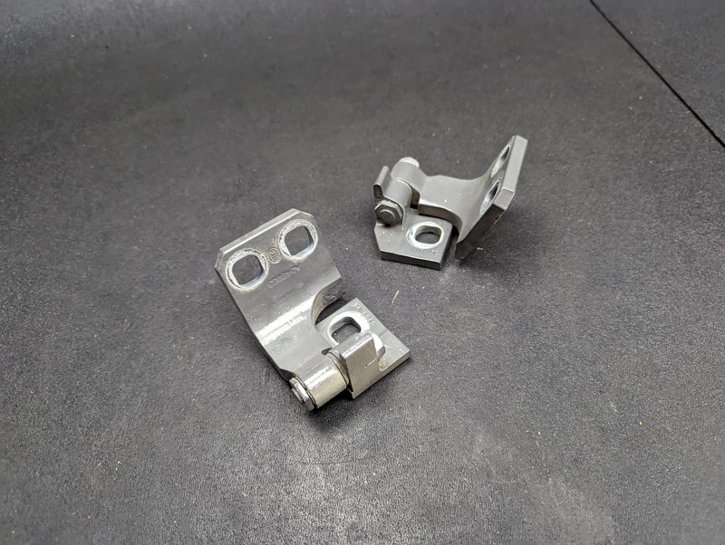 Rear Left Door Upper & Lower Hinge 2019 Jeep Renegade 68246418AA 2015 2016- 2020