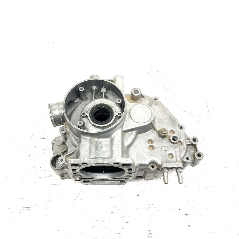 1995 Polaris Magnum 425 4X4 OEM Crankcase 3084833 AP201