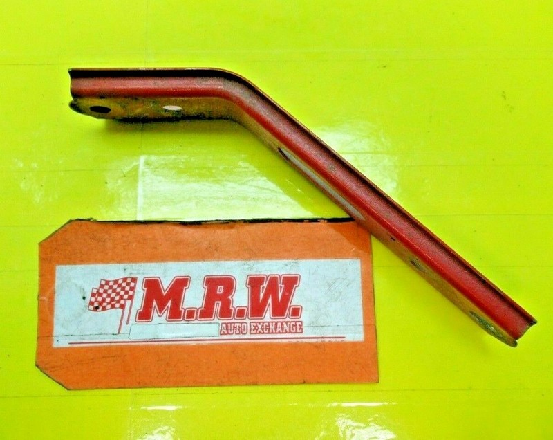REAR QUARTER PANEL MOUNT BASE BRACE BRACKET for 00 01 02 03 04 05 MR2 SPYDER