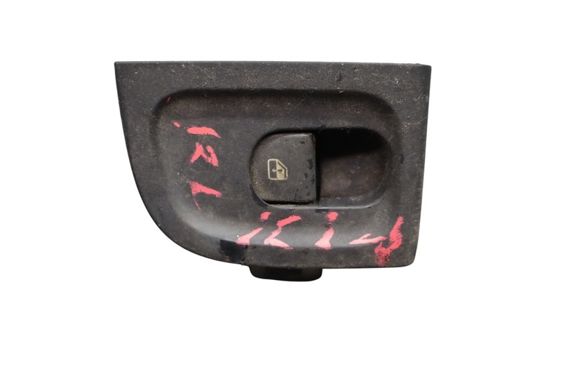 03-13 Maserati Quattroporte M139 Rear Left Side Window Control Switch 188259 OEM