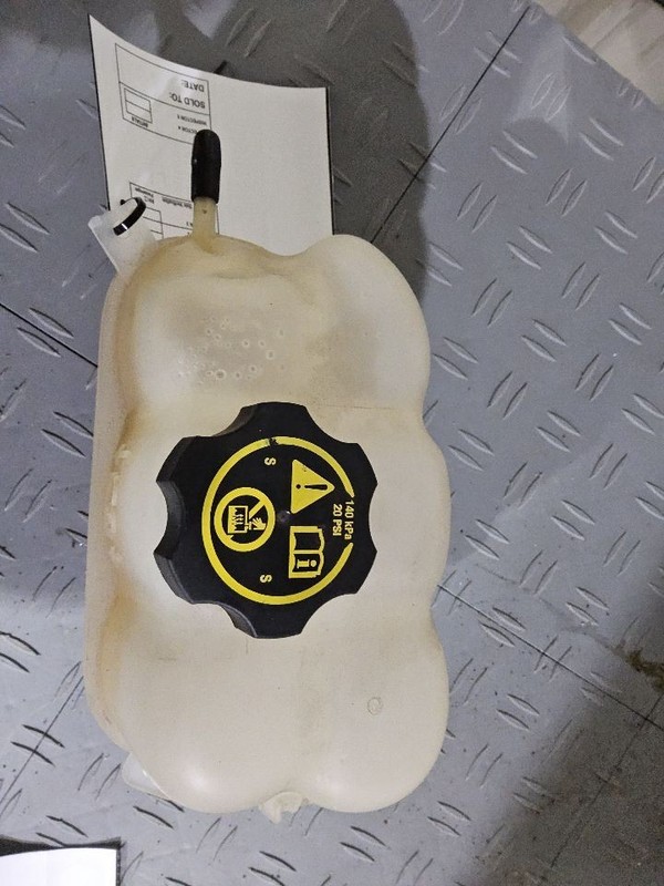 Coolant Reservoir Fits 18-24 ENCLAVE 3583565