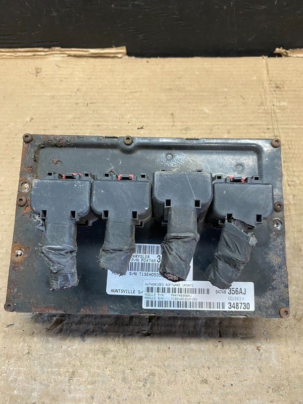 2005 Chrysler Pacifica Engine Control ECU ECM Module P04748356aj E8165 PS
