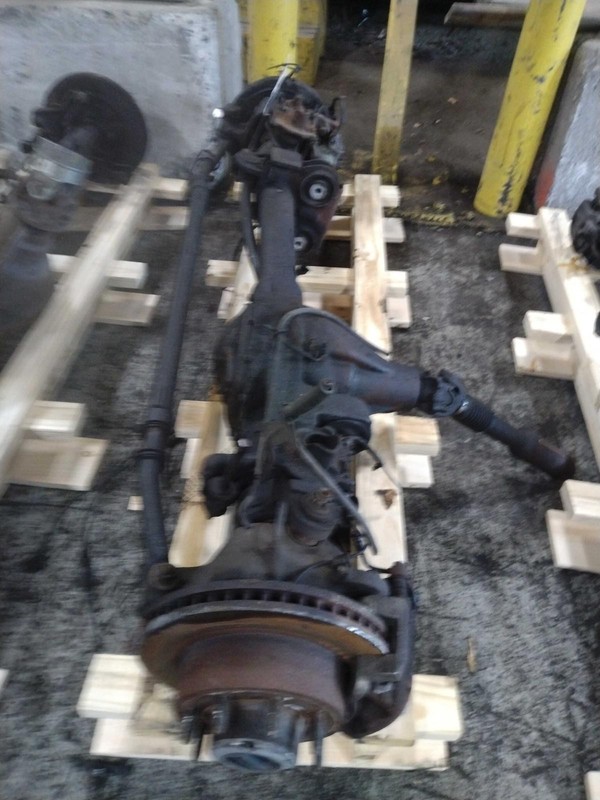2006 Ford F350SD Pickup Drive Axle Assembly 4WD OEM 516517 230K Miles