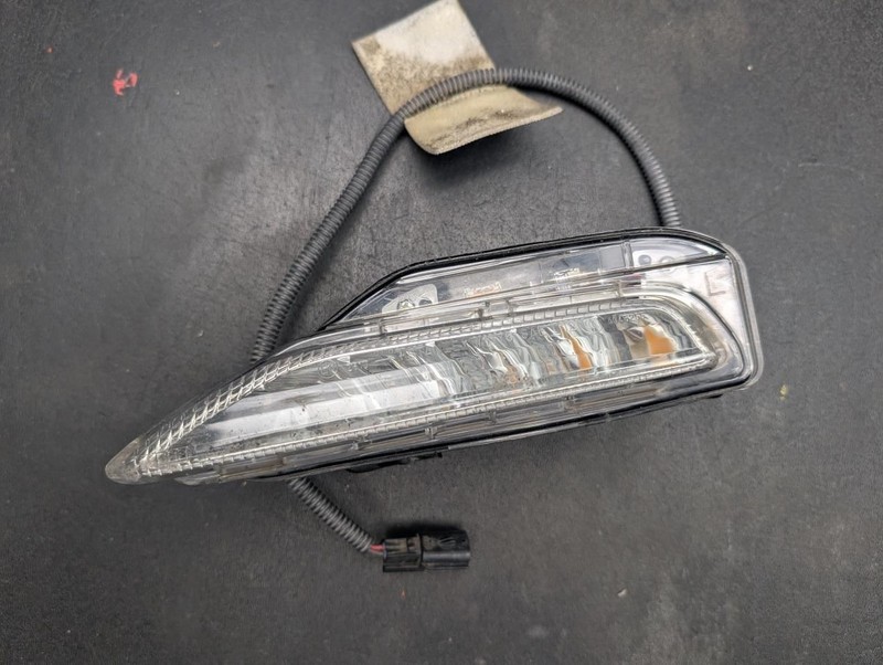 Front Left Side Turn Signal Light 2019 Infiniti Q50 2016 2017 2018 2020 - 2024