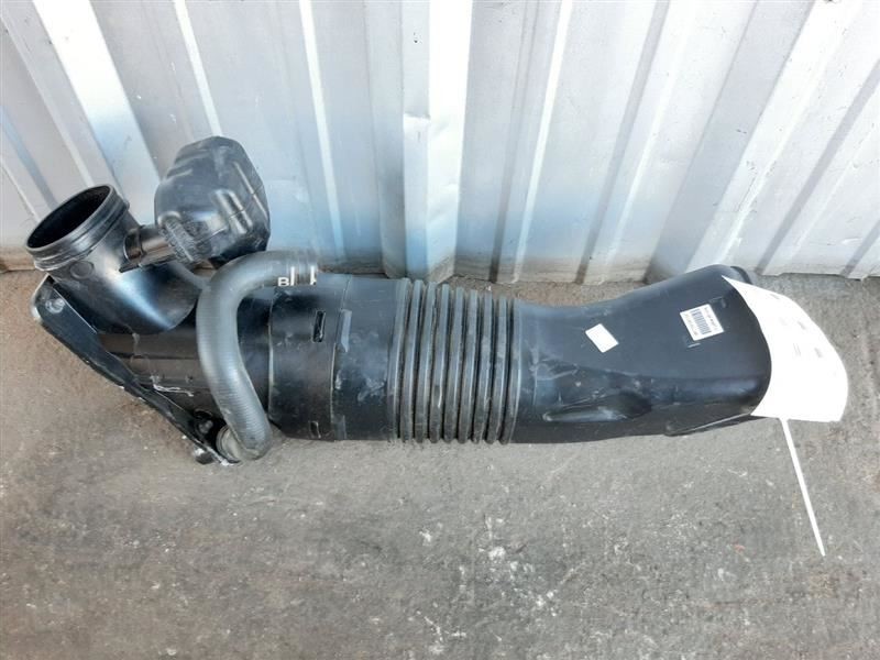Porsche Boxster Cayman 981 Left Air Cleaner Air Duct Tube Housing 98111002103