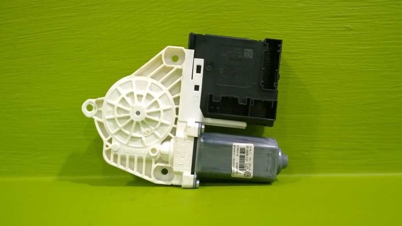 11-17 VOLKSWAGEN CC PASSENGER RIGHT FRONT WINDOW MOTOR OEM 3744-18