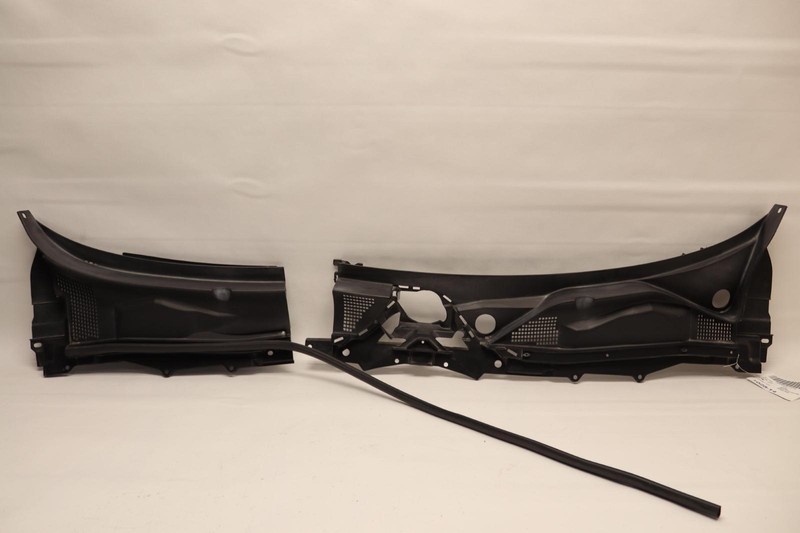 2009-2020 NISSAN 370Z FRONT WINDSHIELD WIPER COWL GRILL COVER VENT PANEL OEM