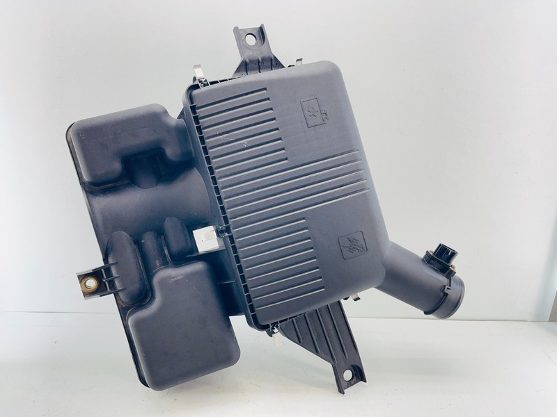 06-10 PONTIAC SOLSTICE AIR INTAKE 2.4L CLEANER FILTER HOUSING BOX OEM