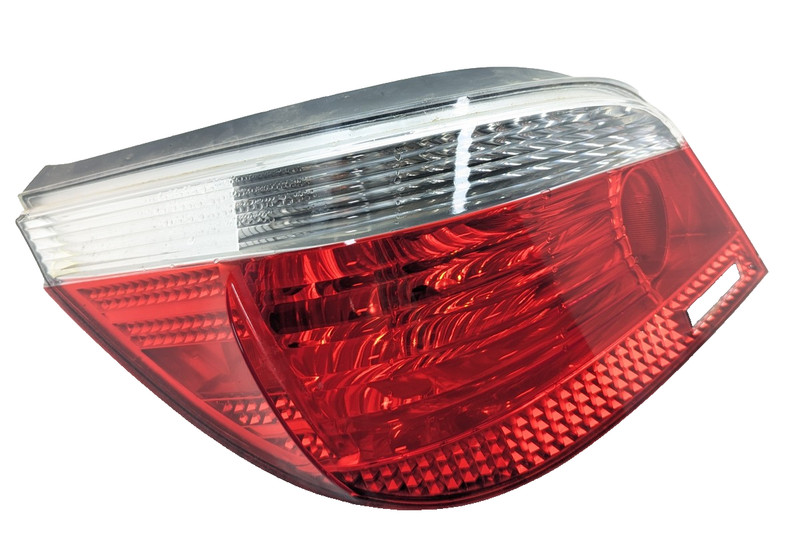 ✅2004-2007 BMW 530I Left Driver Outer Tail Light Assembly