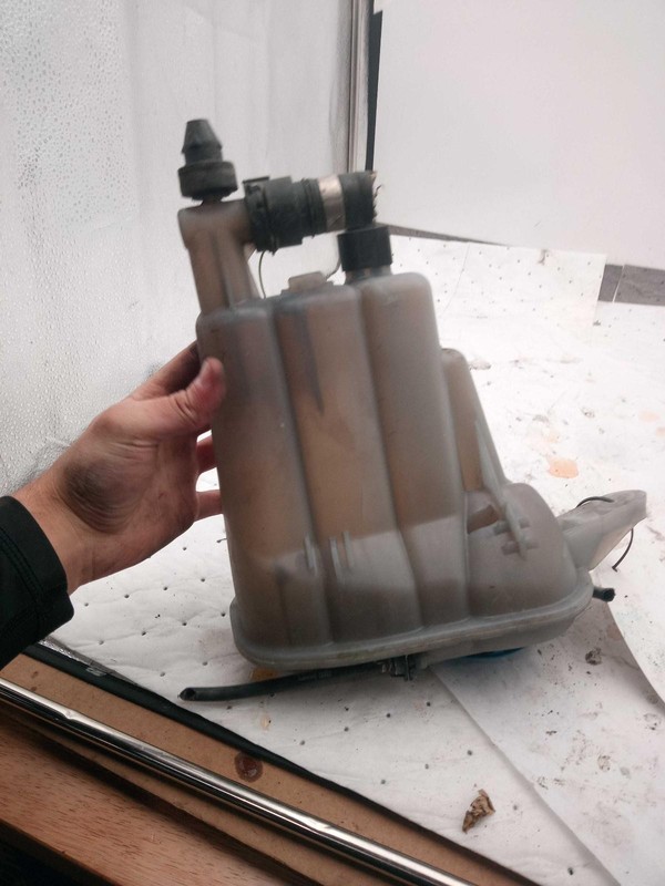 2013 AUDI A4 Engine Coolant Reservoir OEM White 2.0L 121K Miles Warranty