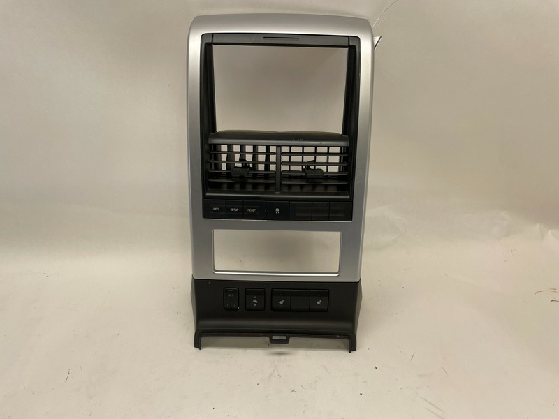 2006-2010 MURCURY MOUNTAINEER CENTER DASH RADIO BEZEL TRIM OEM