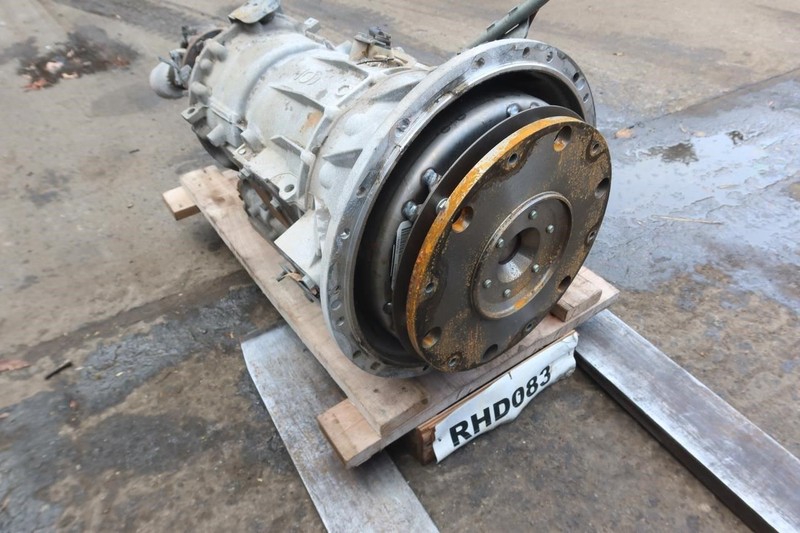 Nissan UD 3300 7.7L Diesel Truck J08E-UJ 2500RDS Transmission 59k Miles