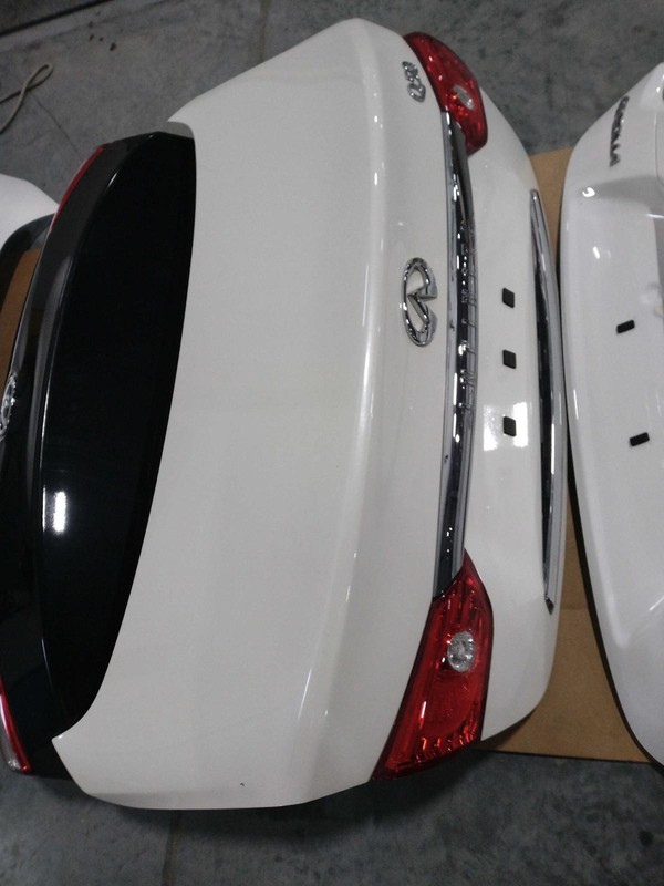 2017 INFINITI Q50 White Deck Lid OEM Used 265504HB1C 265554HB1C