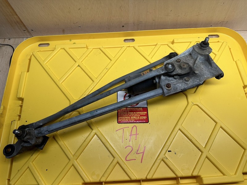 1998-2002 HONDA ACCORD2.3 LITER WINDSHIELD WIPER TRANSMISSION PN 76530S84 Oem