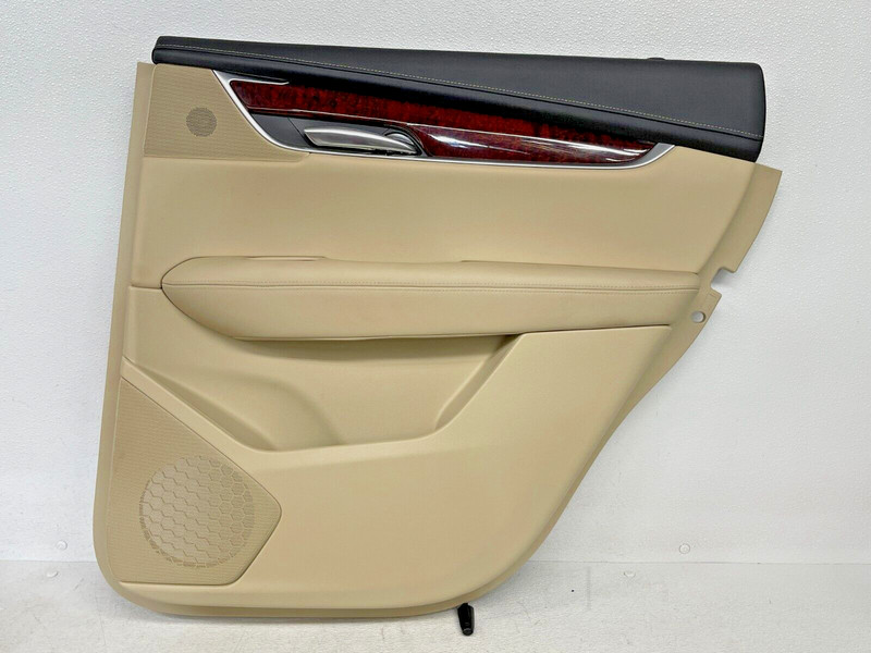⭐2017-2019 CADILLAC XT5 REAR RIGHT PASS SIDE INTERIOR DOOR PANEL OEM LOT2511