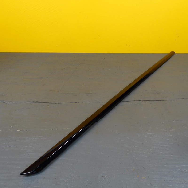 2018-2019 RANGE ROVER Front Rh Door Window Belt Molding Ck52-21452ae New!!!!