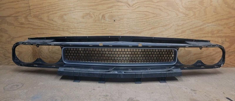 2008 2009 2010 2011 2012 2013 Dodge Challenger Front Bumper Upper Grille OEM