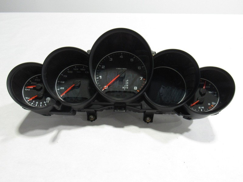 17 18 Porsche Cayenne 2017 3.6L Speedometer Instrument Cluster Gauge :Y
