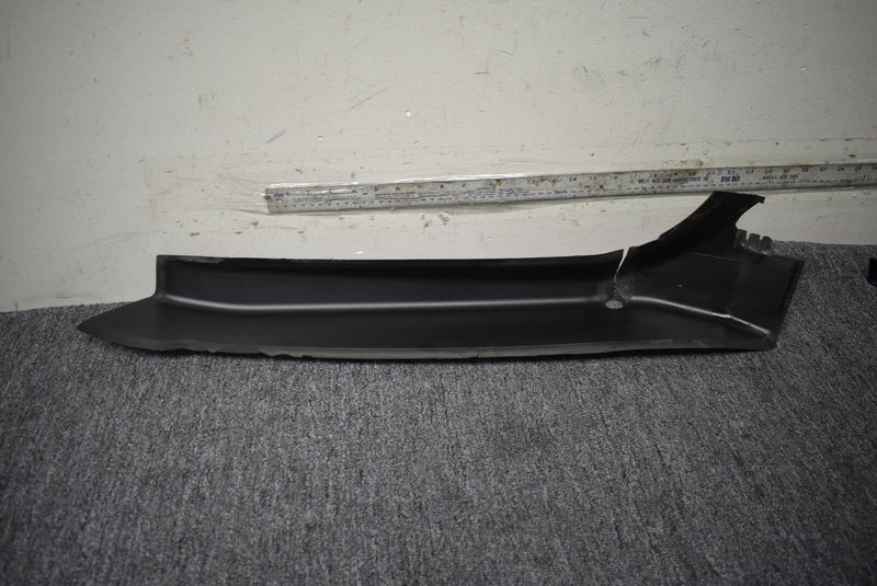 2014-2019 RANGE ROVER SPORT L494 LIFT GATE BODY RAIN GUTTER FACTORY OEM
