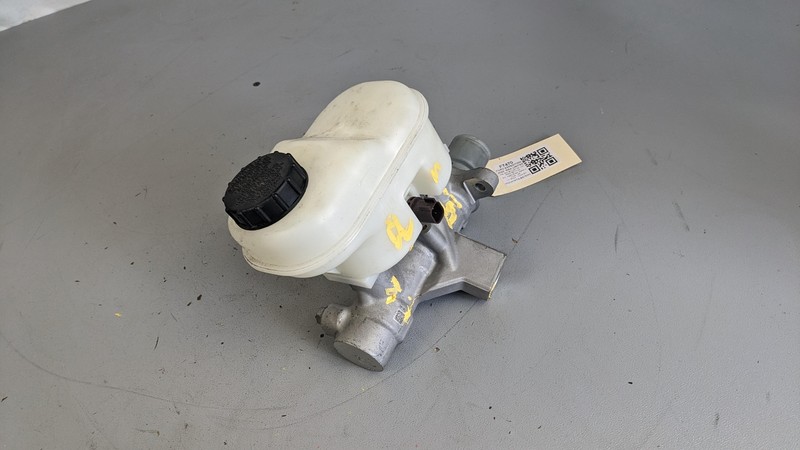 Brake Master Cylinder w/ Reservoir 2020 Ford Expedition JL3Z-2140-A 2018 - 2021