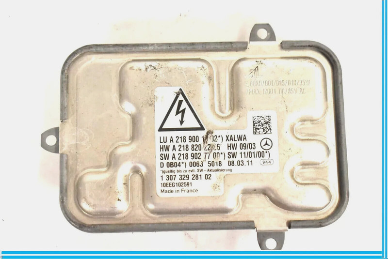 12-14 Mercedes W218 CLS63 CLS550 Xenon Headlight Regulator Control Module Unit