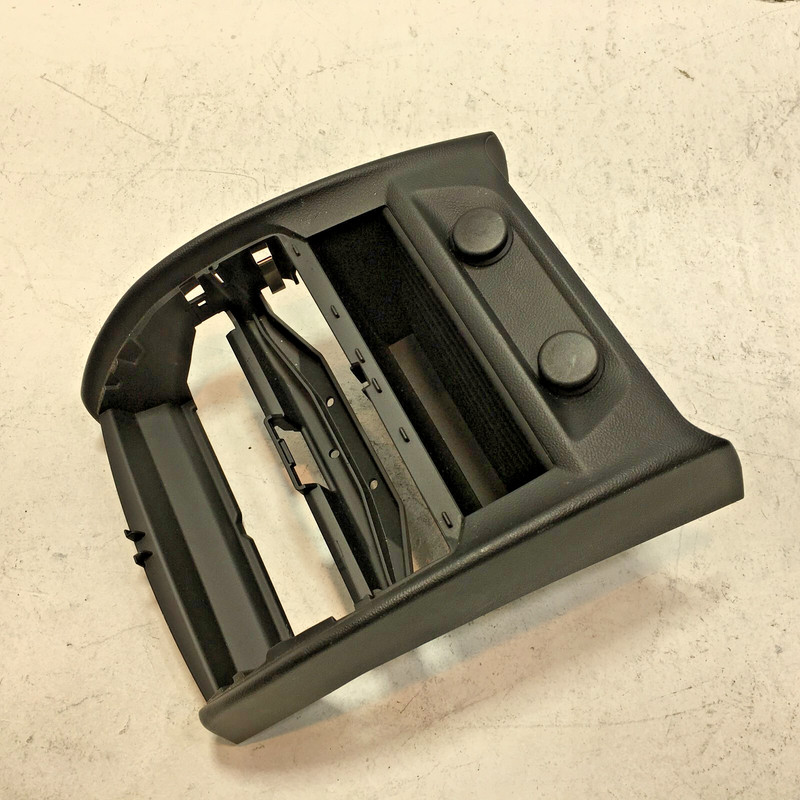 2017-2019 BMW 530XI REAR CENTER CONSOLE AIR VENT BEZEL COVER PANEL TRIM OEM