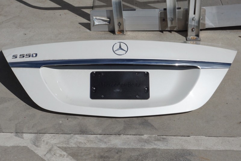 2014-2020 MERCEDES W222 S550 S560 S600 WHITE TRUNK LIDREAR TAILGATE TRUNK LID