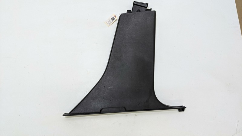 Center Right B Pillar Lower Trim Panel 2016 Volvo S60 31307481 2011 - 2017 2018