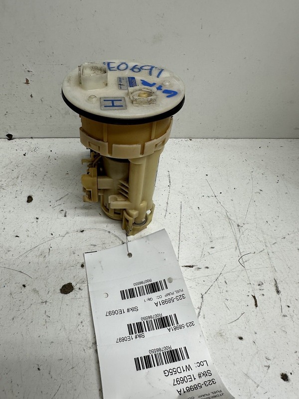 2002 Toyota Camry Fuel Gas Pump w Sending Unit & Bracket Oem