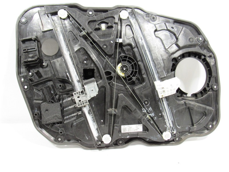 17-20 Genesis G90 2019 Front Right Passenger Door Window Regulator Carrier >#3
