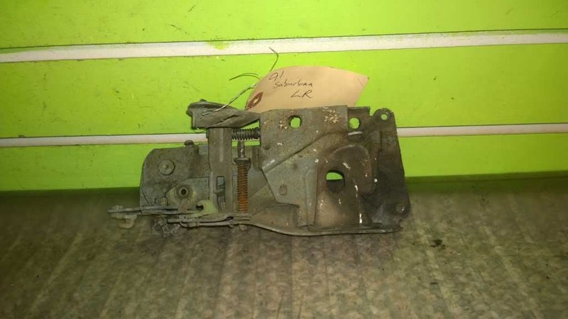 91 CHEVY SUBURBAN 5.7L AT DRIVER LEFT REAR DOOR LOCK LATCH OEM 1526-5