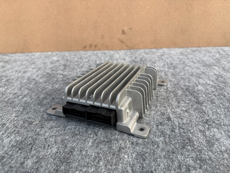 NISSAN 370Z 2009-2021 OEM BOSE AUDIO RADIO AMPLIFIER ASSEMBLY