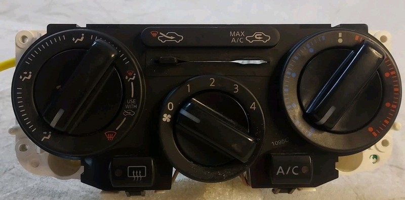 2010-2012 Nissan Versa Black Climate Manual Control Switch Panel T1011093T OEM