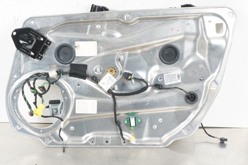 08-14 Mercedes W204 C250 C300 Front Right Side Door Window Regulator OEM