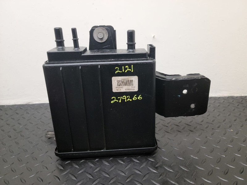04-16 Chevrolet Tahoe Fuel Vapor Canister OEM 15109431