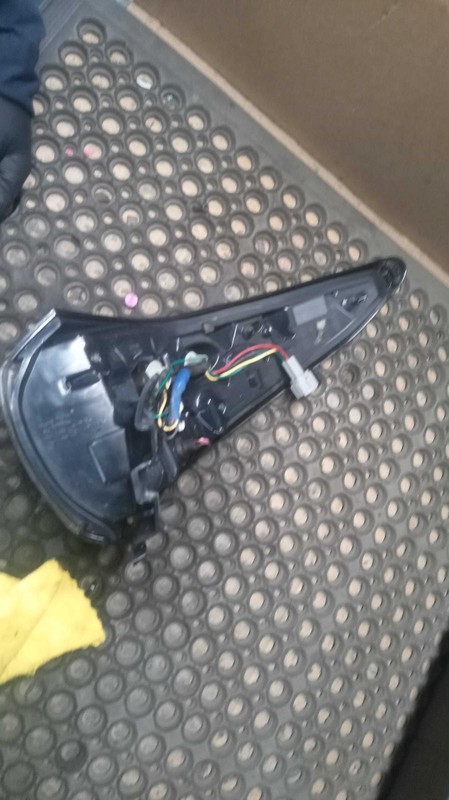 2015 Nissan Murano Left Tail Light Assembly Red OEM 218435 101K Miles