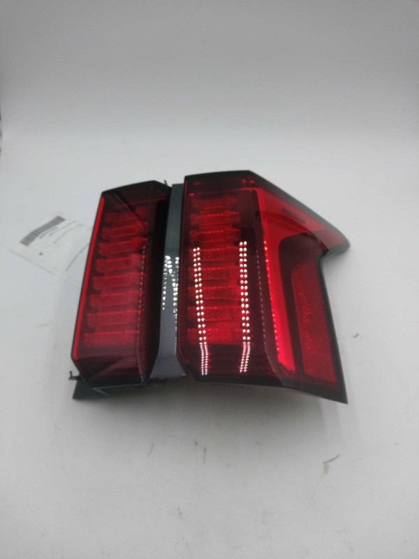 2023 KIA SORENTO Right Tail Light Assembly Grey 737351 48K Miles Used