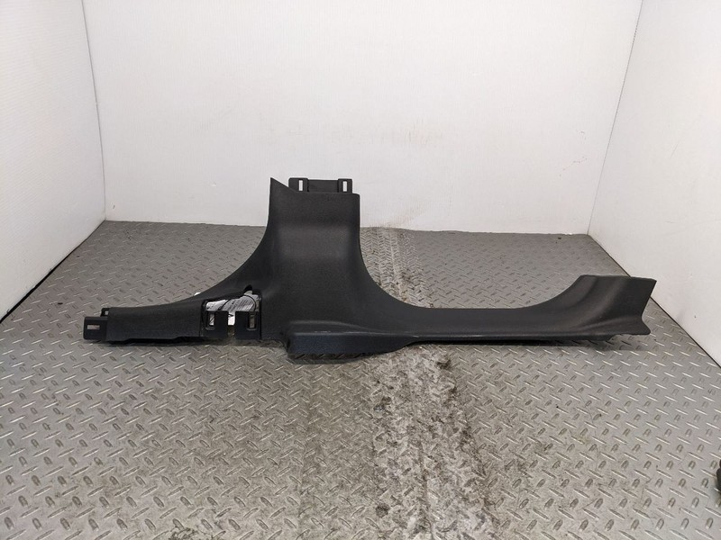 2018-2020 JEEP WRANGLER RIGHT SIDE DOOR SILL SCUFF PLATE LOWER B PILLAR TRIM OEM