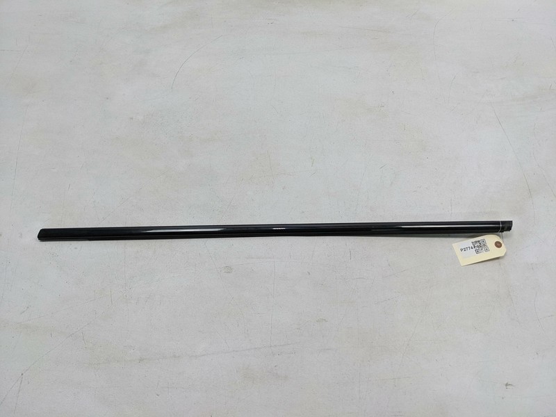 Left Front Outside Exterior Belt Molding 31424111 2016 Volvo V60 CROSS 2015-2018
