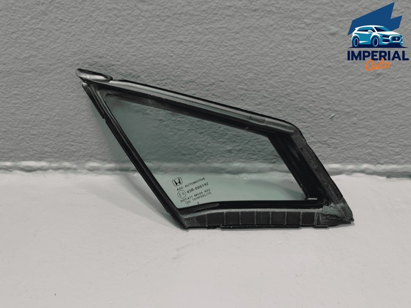 HONDA PILOT FRONT RIGHT PASSENGER DOOR WINDOW VENT GLASS OEM 2016-2022