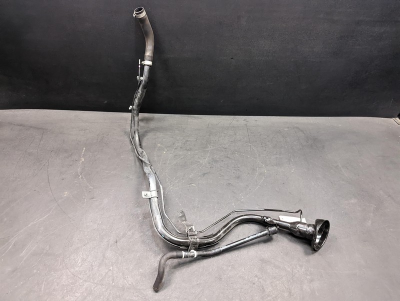 Fuel Filler Neck Pipe 3.5L 2018 Nissan Pathfinder 17221-3JA1B 2013 2014 - 2020