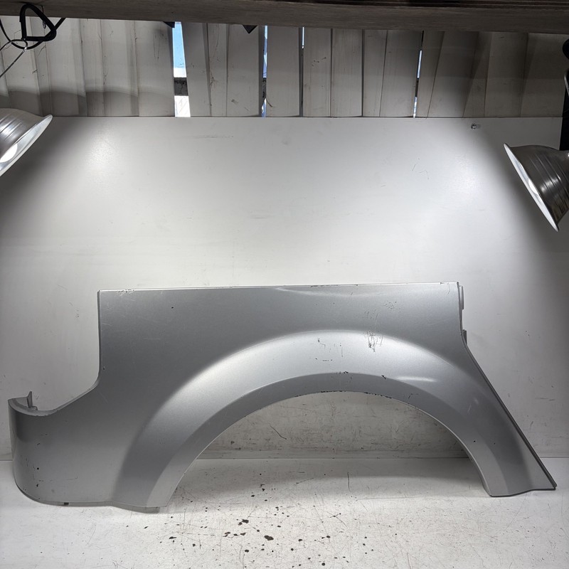 06-08 Honda Element Right Rear Quarter Cladding Silver 74410-SCV-A20ZZ OEM