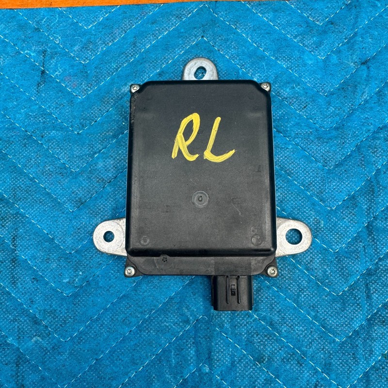 2015–2019 Lexus RC350 Rear Driver Blind Spot Monitor Sensor OEM 8816224023
