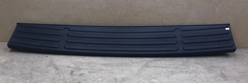 2003 - 2006 FORD EXPEDITION REAR BUMPER STEP PAD TRIM OEM*