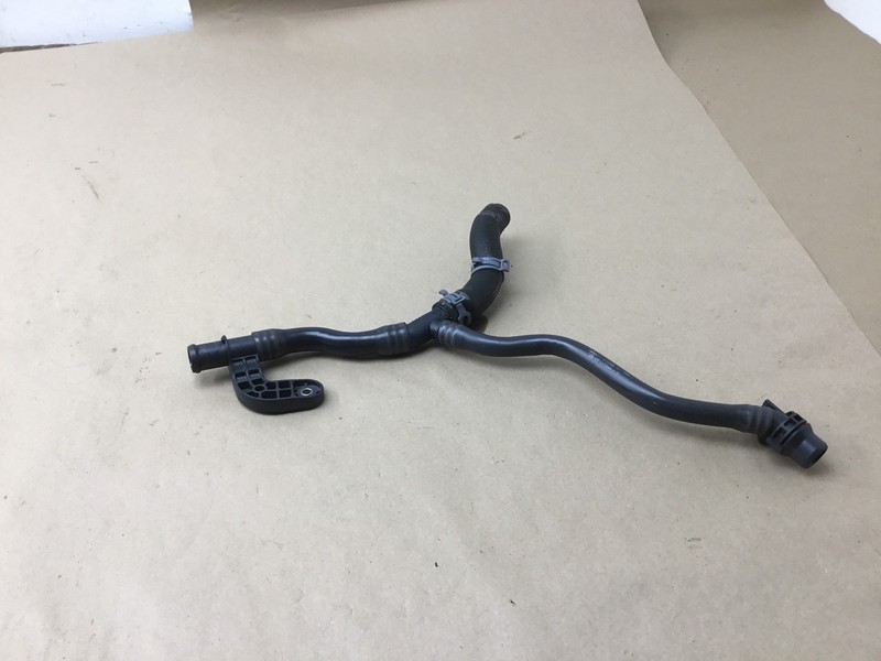 Audi A8 A8L D5 2019 3.0L Engine Motor Coolant Hose Pipe Line 19-23 :O