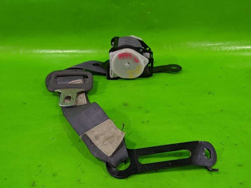 95 TACOMA EXT CAB DRIVER LEFT REAR SEAT BELT RETRACTOR OEM 3994-16