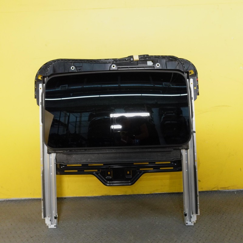 2022-2024 HYUNDAI TUCSON SUNROOF SUN ROOF MOONROOF FRAME W/ GLASS OEM 81610J9000