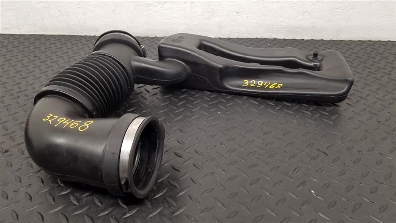 04-09 Dodge Durango 4.7L Air Cleaner Tube OEM 53032797AB